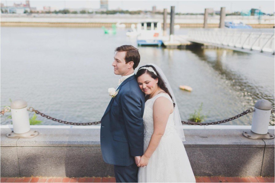 Spruce Street Harbor Park, wedding, first look
