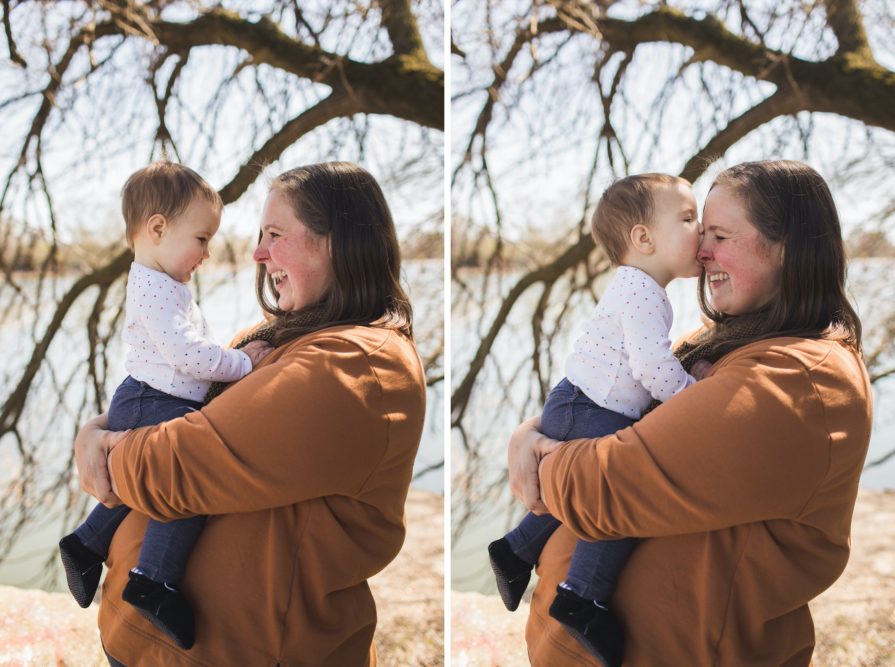 Family session in Philadelphia at Bartram's Garden