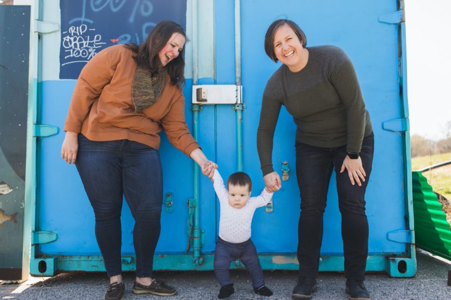 Family session in Philadelphia at Bartram's Garden