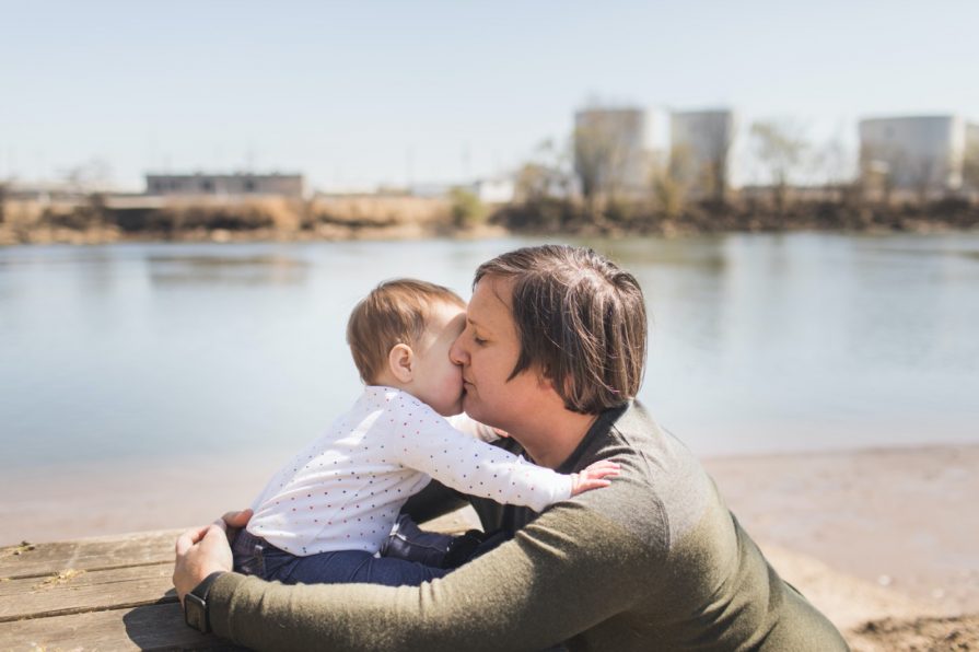 Family session in Philadelphia at Bartram's Garden
