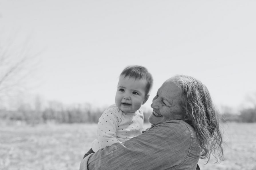 Family session in Philadelphia at Bartram's Garden